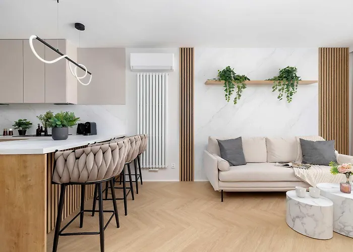 Stylowy Z Parkingiem & Balkonem, Blisko Wisly By Renters 아파트 *