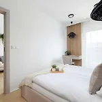 Stylowy Z Parkingiem & Balkonem, Blisko Wisly By Renters *