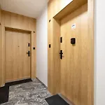 Appartement Stylowy Z Parkingiem & Balkonem, Blisko Wisly By Renters